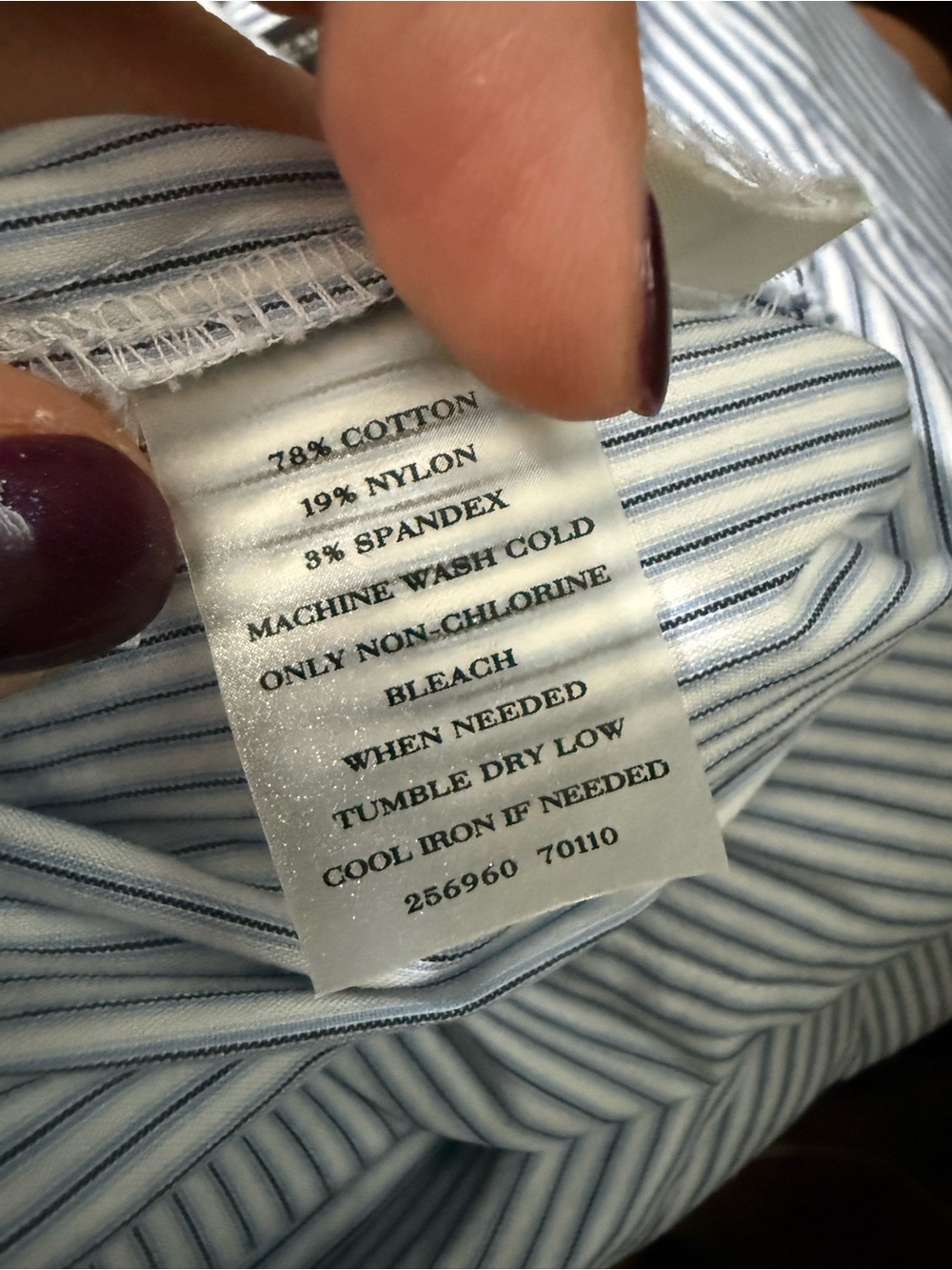 Ann Taylor Women's Light Blue and White Stripe Short-Sleeve Button-Down Shirt - Picture 4 of 4